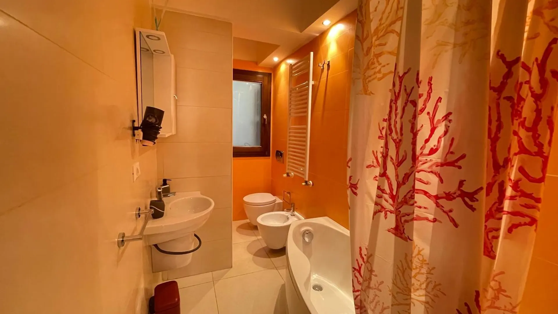 Bella Bologna Bed & Breakfast 0*,